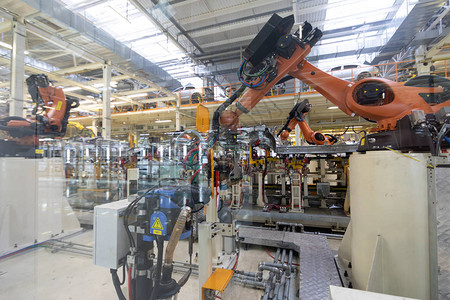 汽车装配的现代技术汽车工业厂车间生产和组装机器汽车图片