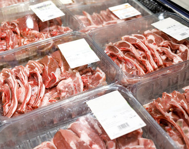 在超市展示羊肉制品图片素材
