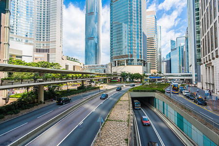 蓝天背景下香港城市美丽的建筑办公楼外部摩天大楼图片