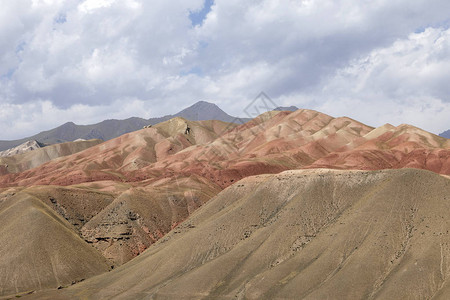 中亚吉尔斯坦著名的Pamir公路M4图片