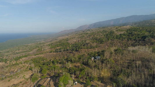 海陆对望印度尼西亚的空中村落AirviewvillagebyseaIndo背景图片