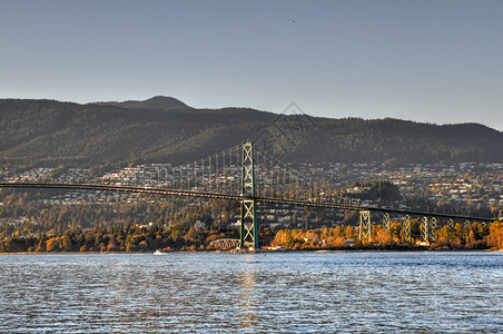 从加拿大温哥华的斯坦利公园看到的狮门大桥狮门大桥于1938年开通背景