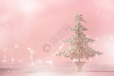 银色闪亮的圣诞树图片