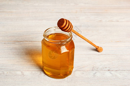 蜂蜜勺蜂蜜罐图片
