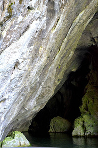 铁门是多瑙河上的一个峡谷图片素材