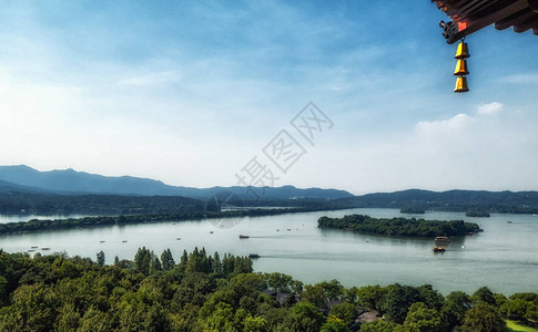 从雷峰塔俯瞰杭州的西湖西湖图片