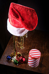季节圣诞节和假日音乐器吹号喇叭图片