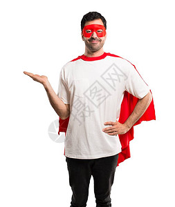 戴面罩和红色披风的超级英雄男子图片