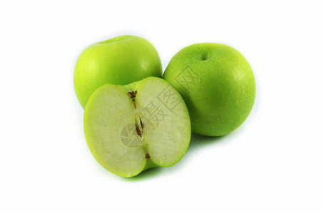 白色背景三次绿色新鲜水果分割的背景图片