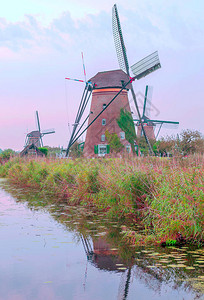 荷兰Kinderdijk的Mills图片