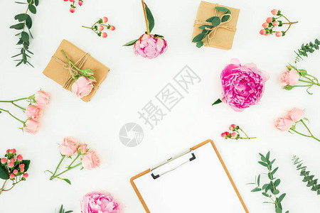 粉红玫瑰高压和乳液的花状框架图片