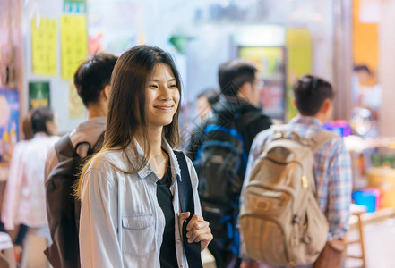 香港深夜街上可爱的图片