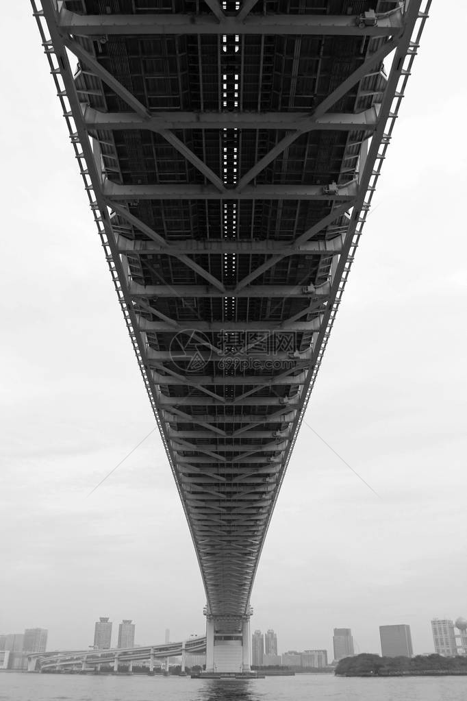 东京湾彩虹桥我从底部抬头图片