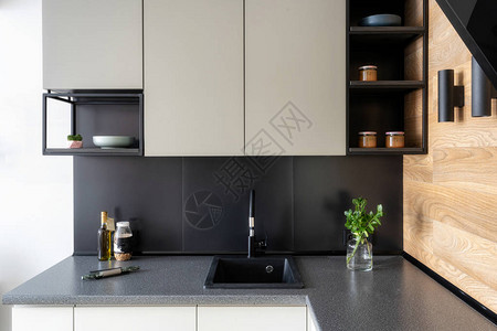 黑色和白色现代厨房家具照片图片