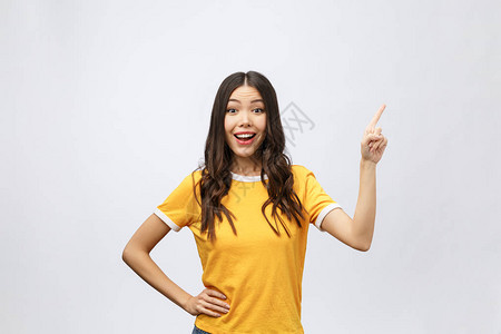 快乐的年轻亚洲女人的肖图片
