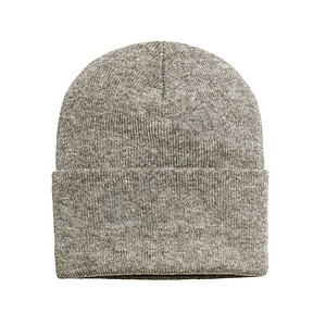 象牙色针织帽孤立在白色背景上的羊毛冬帽图片