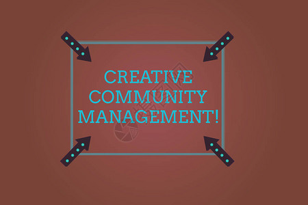 文字写作文本创意社区管理在社交网络上倡导品牌的商业概念方形轮廓与角箭头在颜色背景图片