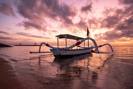 印度尼西亚巴厘岛萨努尔海滩图片