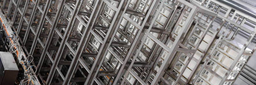 铝高空白重叠的视角食品工业现代啤酒厂的详细分配系统设图片