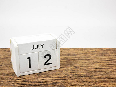 7月12日白方形木日历图片