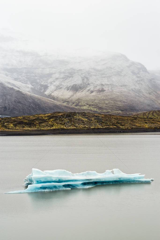 冰岛Vatnajokull公园Fjallsarlon冰川环礁图片