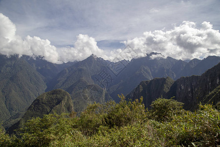 秘鲁MachuPicchu和HuaynaPicchu山图片