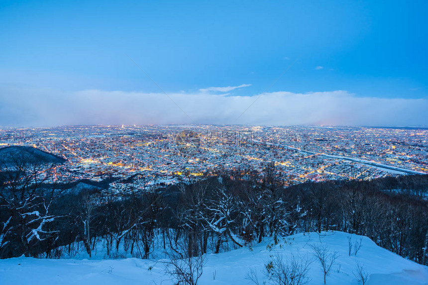 Joskaido夜间冬季寒雪季节图片