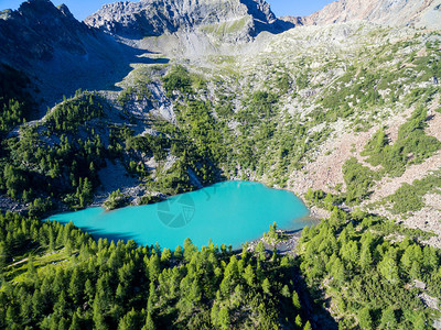 拉加佐洛季节阿尔卑斯山高清图片