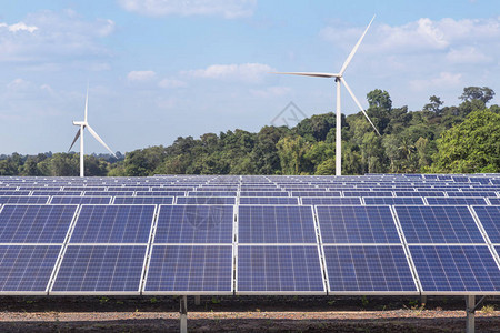 太阳能电池板和风力涡轮机发电是太阳能和风能混合发电厂系统站使用可图片