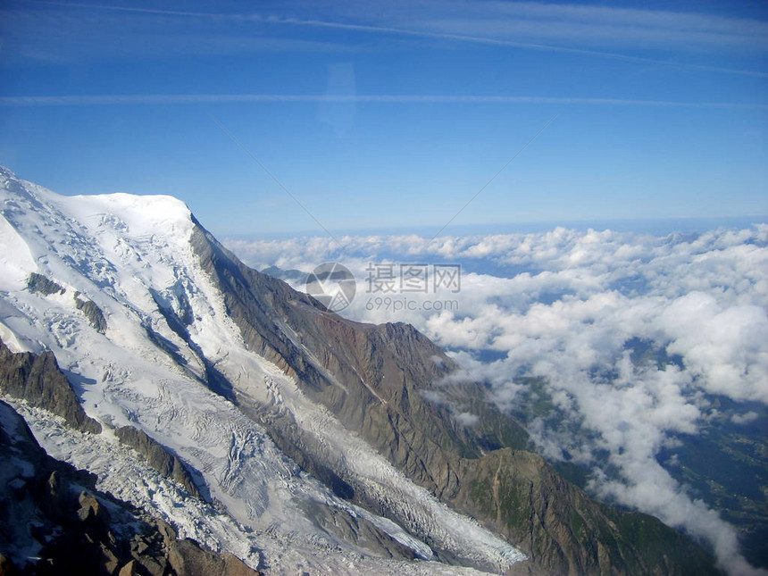 Blanc山群夏季风景见Aiguilledu图片