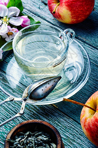 一杯苹果味的水果茶苹果茶图片