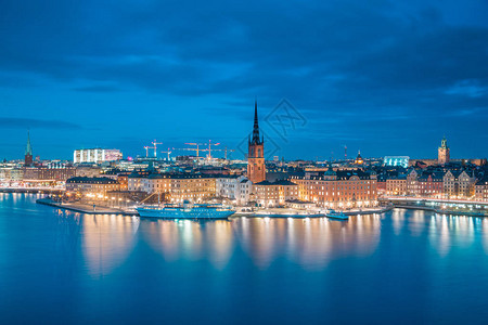 瑞典斯德哥尔摩市中心Sodermalm黄昏时分图片