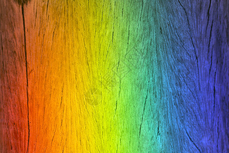 木地板上的彩虹色图片