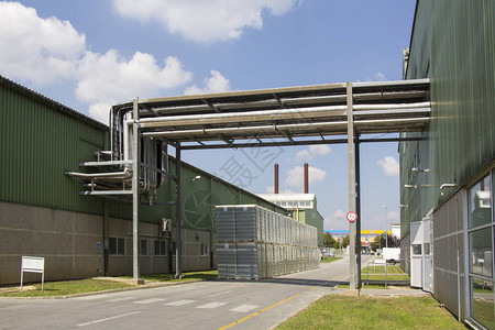 工业厂房机械通风系统用金属管图片