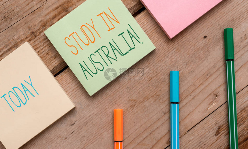 显示在澳大利亚的文字符号商业照片展示进入外国订单完成您的笔记纸和文具侧面放置在柔图片