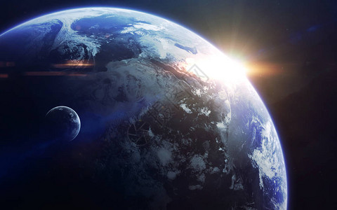 深空的蓝色小行星地球由美国航天局提图片