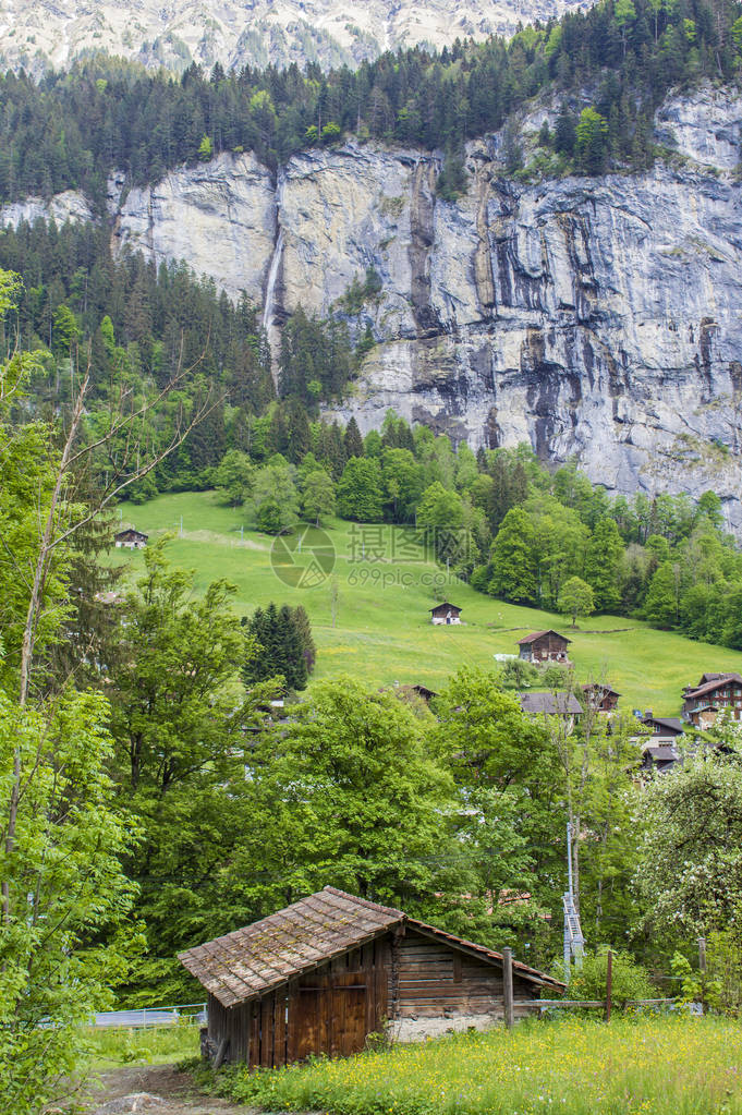 Lauterbrunnen瑞士阿尔卑斯山瀑图片