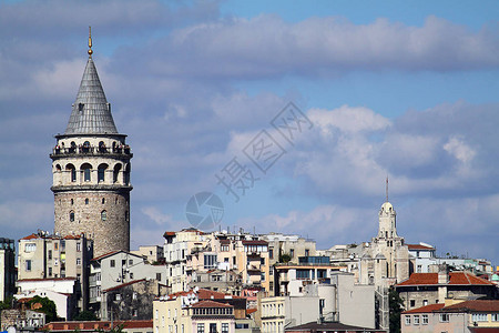 土耳其伊斯坦布尔夏季全景沿海城市风图片