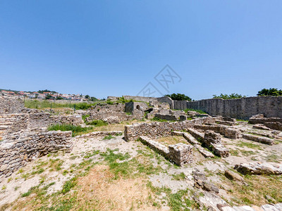 Ulcinj老城历史建筑中的考古博物馆图片