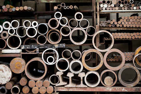 销售金属结构铁管型材角钢槽钢工字钢工业钢高清图片