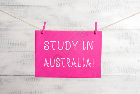 文字写作文本在澳大利亚学习商务照片展示出国订单完成学业晾衣绳夹矩形纸图片