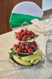 婚礼仪式装饰结婚庆典草莓和香图片