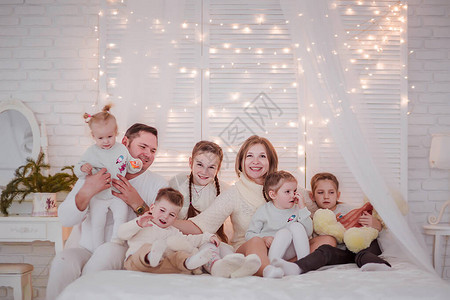 新年内地大家族的照片家庭在图片