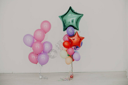 节日的彩色气球不错图片