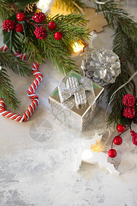 圣诞节和新年假期组成新年礼物文本空间请访问InfoFin图片