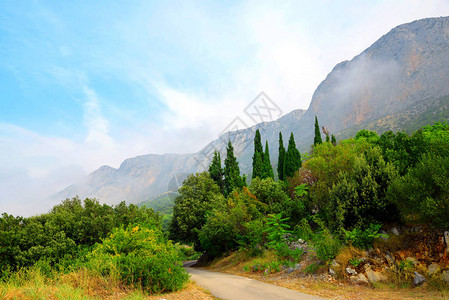 Rilic山夏季风景图片