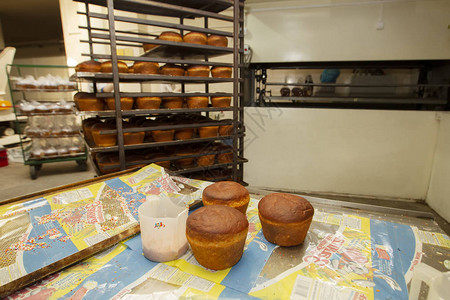 面包店面包的工业生产图片