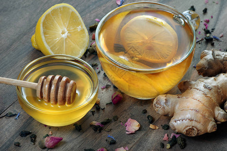 蜂蜜柠檬和一杯茶传图片