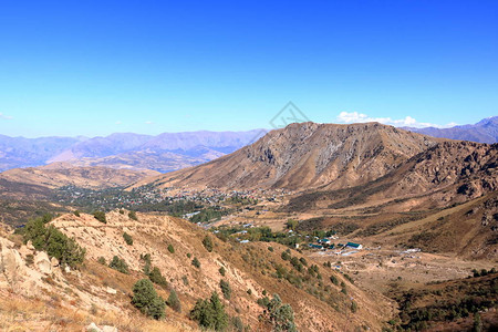 乌兹别克斯坦Chimgan附近天山脉风景图示Tian图片