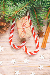 圣诞礼物糖果甘蔗和雪花图片